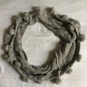 ☀️Gray Knit Pom Pom Infinity Scarf